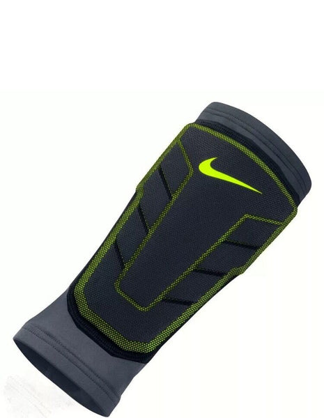 Nike Pro Hyperstrong WNBA Padded Targeted Impact Compression Tank